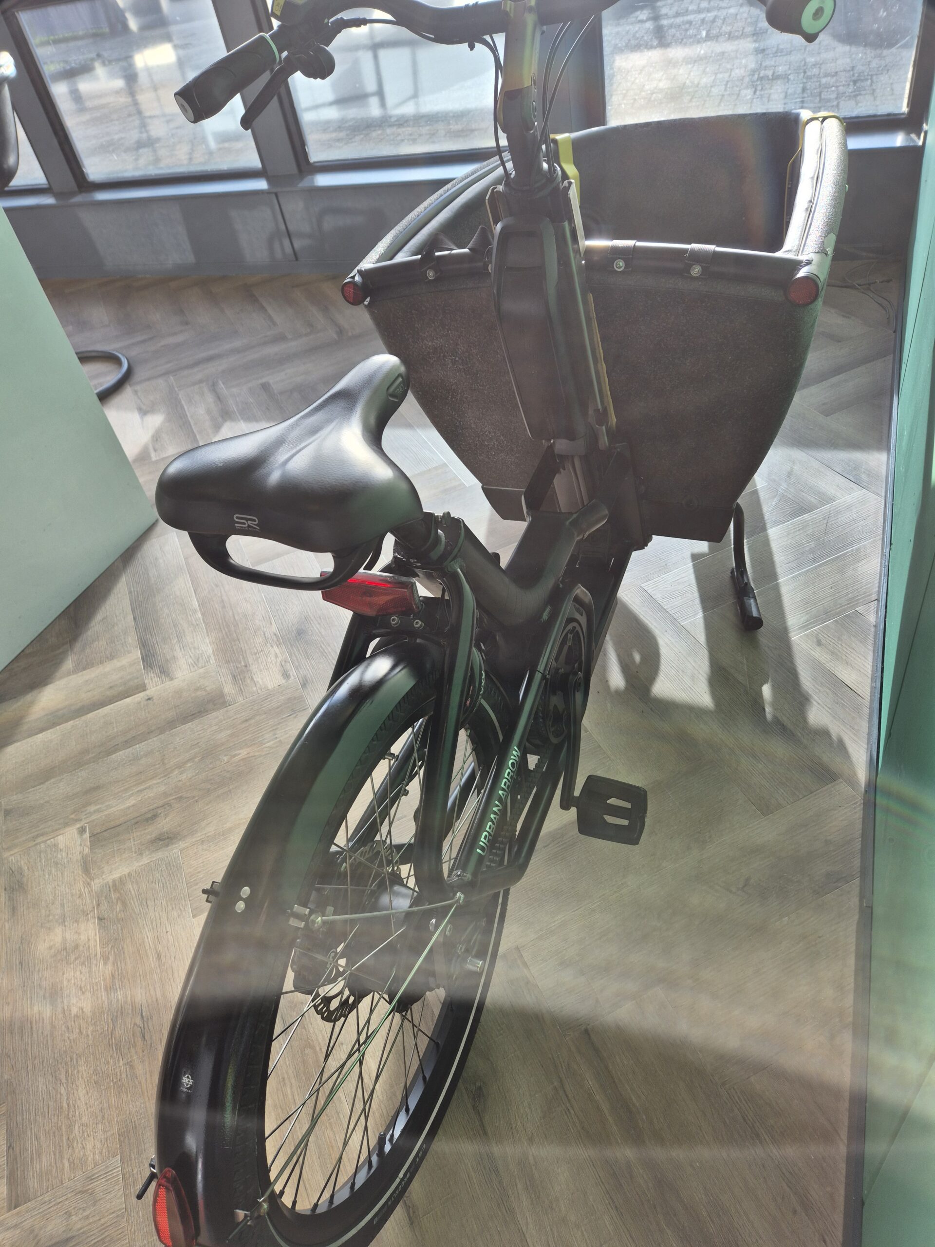 Urban Arrow Cargo Line Bakfiets 10k km! Inclusief regenhuif en bezorging - Afbeelding 7